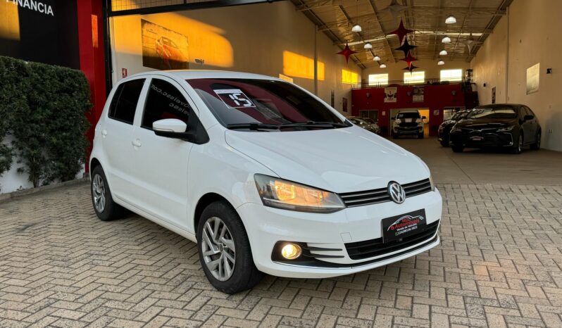 VOLKSWAGEN FOX 1.0 TRENDLINE 2015 completo