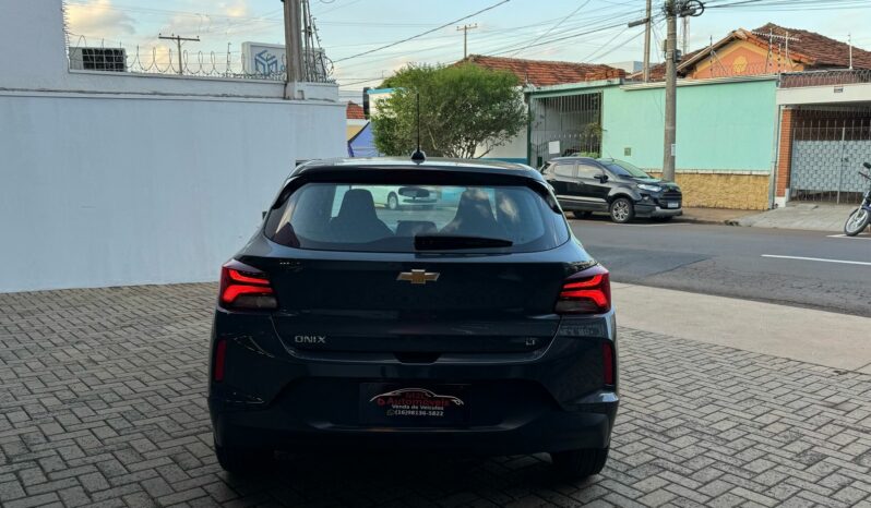 CHEVROLET ONIX 1.0 LT MANUAL 2024 completo